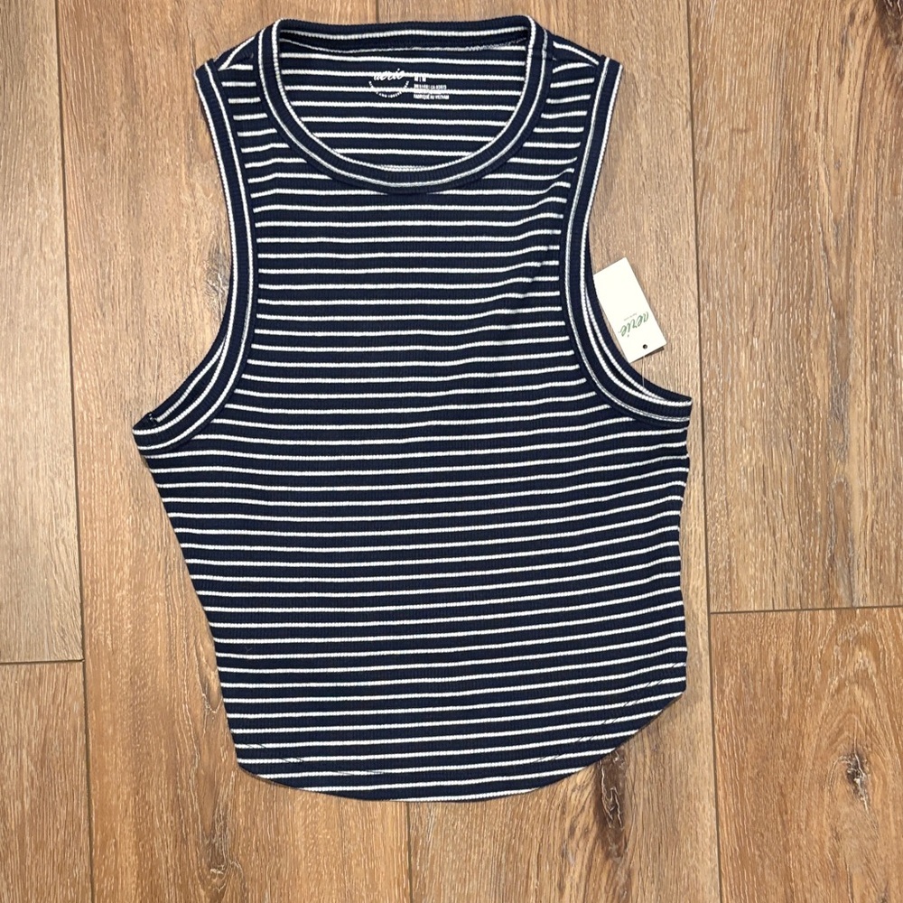 NWT women’s aerie navy white striped medium tank top crop